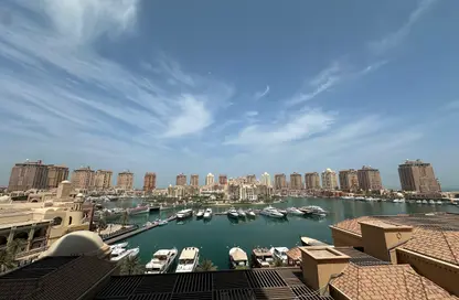 Apartment - 2 Bedrooms - 2 Bathrooms for rent in East Porto Drive - Porto Arabia - The Pearl Island - Doha