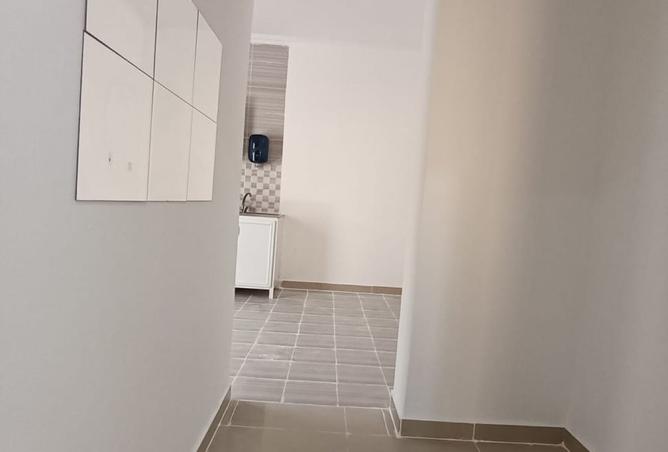 962176 - Property Image 3