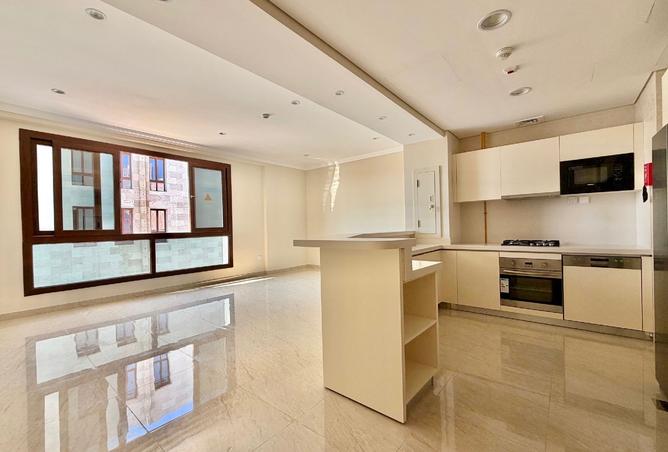 978498 - Property Image 2