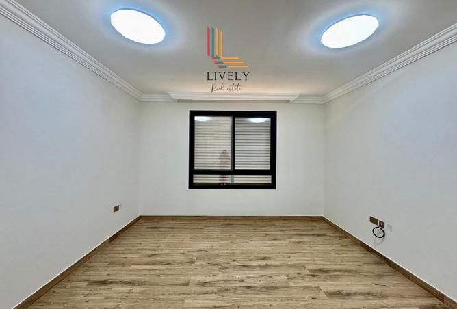 963052 - Property Image 2