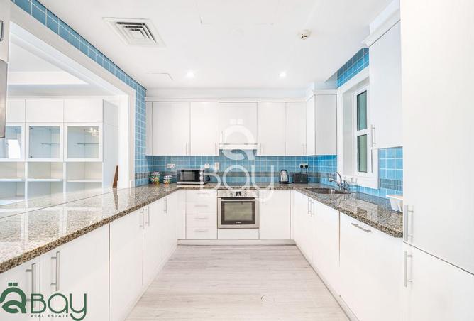 976545 - Property Image 3