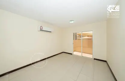 Empty Room image for: Apartment - 2 Bedrooms - 1 Bathroom for rent in Regency Residence Airport - Regency Residence Airport - Old Airport Road - Doha, Image 1
