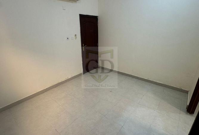 991961 - Property Image 2