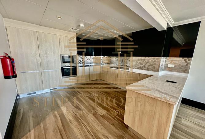 958642 - Property Image 2