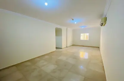 Apartment - 2 Bedrooms - 2 Bathrooms for rent in Al Sadd Road - Al Sadd - Doha