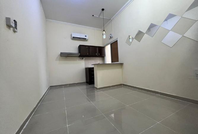 980219 - Property Image 3