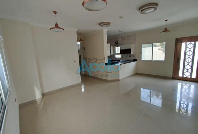 953594 - Property Image 2