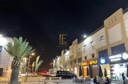 Shop - Studio - 1 Bathroom for rent in Wholesale Market Street - Abu Hamour - Doha