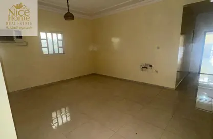 شقة - 2 غرف نوم - 2 حمامات للايجار في مدينة خليفة - الدوحة