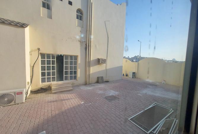 982229 - Property Image 3