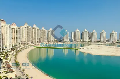 Apartment - 2 Bedrooms - 3 Bathrooms for rent in Viva East - Viva Bahriyah - The Pearl Island - Doha