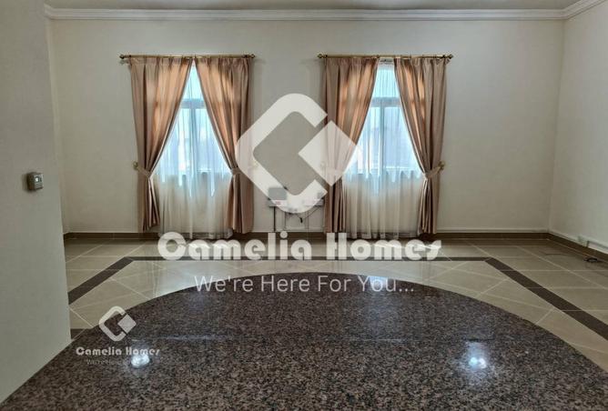 953725 - Property Image 3