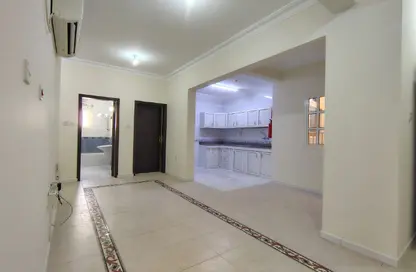 Apartment - 3 Bedrooms - 2 Bathrooms for rent in Madinat Khalifa Building 58 - Madinat Khalifa South - Madinat Khalifa - Doha