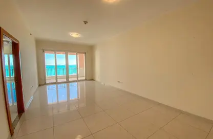 Apartment - 2 Bedrooms - 3 Bathrooms for rent in Tower 29 - Viva Bahriyah - The Pearl Island - Doha