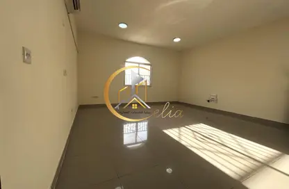 Apartment - 2 Bedrooms - 2 Bathrooms for rent in Gulf Residence - Gulf Residence - Al Nasr - Doha