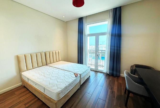 993871 - Property Image 3