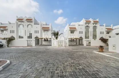 Villa - 4 Bedrooms - 5 Bathrooms for rent in Ain Khaled - Doha