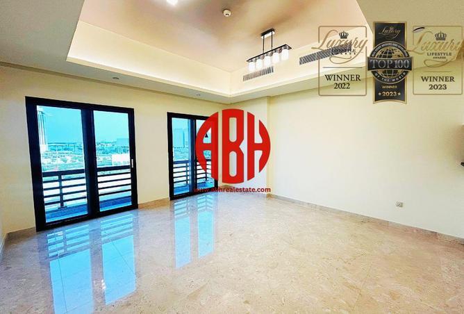 967415 - Property Main Image