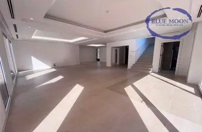 Villa - 4 Bedrooms - 6 Bathrooms for rent in Legtaifiya Lagoon - West Bay - Doha