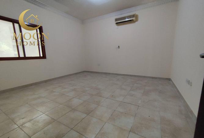 976334 - Property Image 2