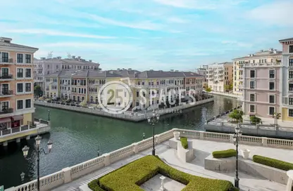 Apartment - 3 Bedrooms - 4 Bathrooms for rent in Carnaval - Qanat Quartier - The Pearl Island - Doha