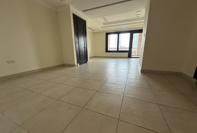 982618 - Property Image 3