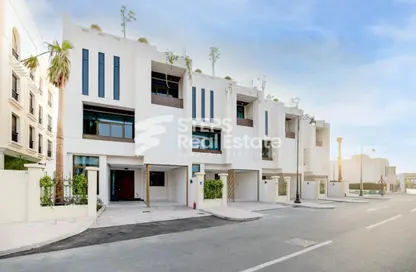 Villa - 5 Bedrooms - 7 Bathrooms for sale in Giardino Gardens - Giardino Villas - The Pearl Island - Doha Villa - 5 Bedrooms - 7 Bathrooms for sale in Giardino Gardens - Giardino Villas - The Pearl Island - Doha