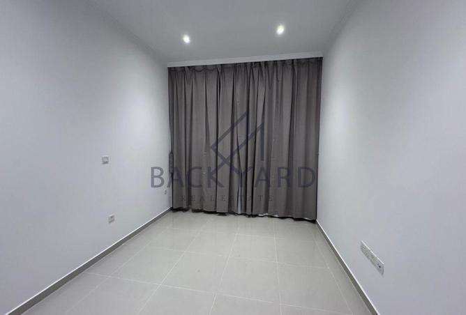 980875 - Property Image 2