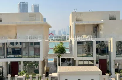 Apartment - 2 Bedrooms - 4 Bathrooms for sale in Gewan Island - The Pearl Island - Doha
