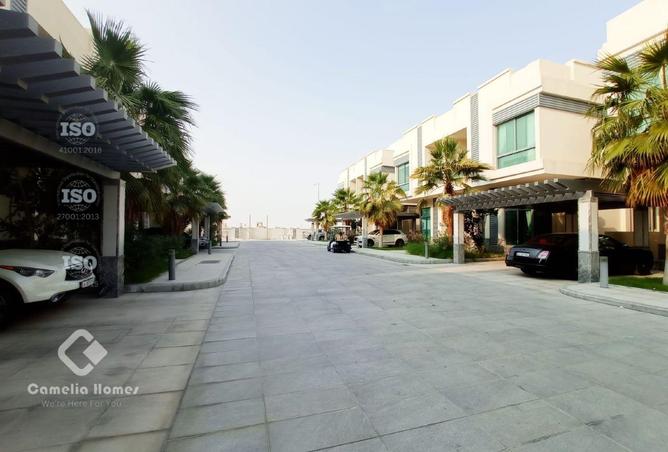 919395 - Property Image 2