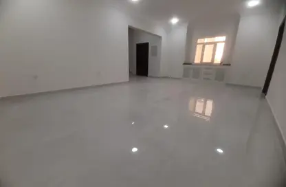 فيلا - 6 غرف نوم - 8 حمامات للايجار في الوكرة - الوكرة - الوكرة - الوكرة