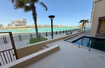 Villa - 5 Bedrooms - 6 Bathrooms for rent in Abraj Bay - Abraj Quartiers - The Pearl Island - Doha