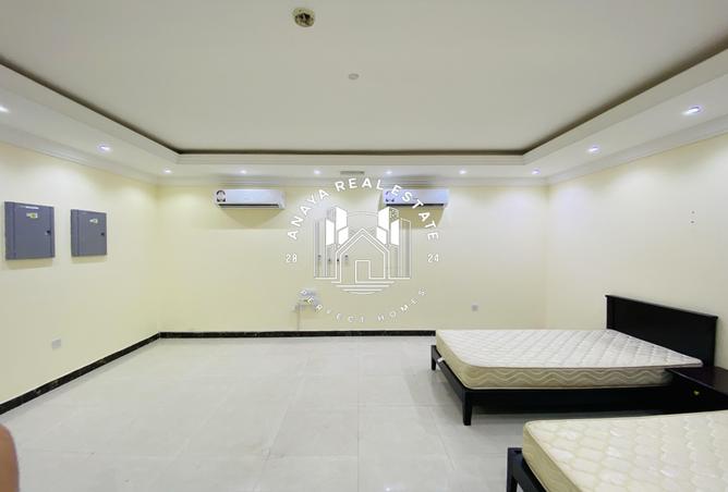 976371 - Property Image 3