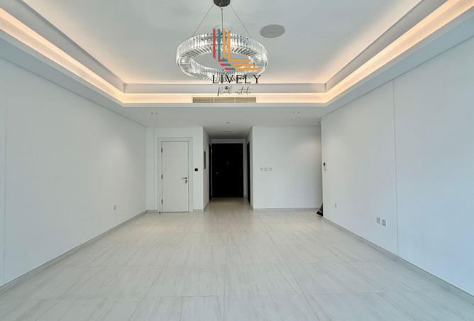 994427 - Property Image 2