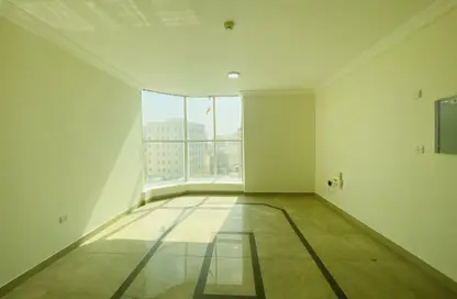 Apartment - 2 Bedrooms - 2 Bathrooms for rent in Al Mansoura - Al Mansoura - Doha