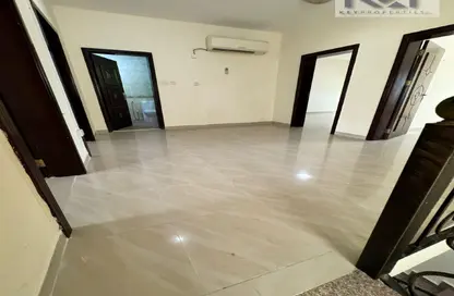 مجمع سكني - 5 غرف نوم - 5 حمامات للايجار في أم العمد - أم العمد - الشمال