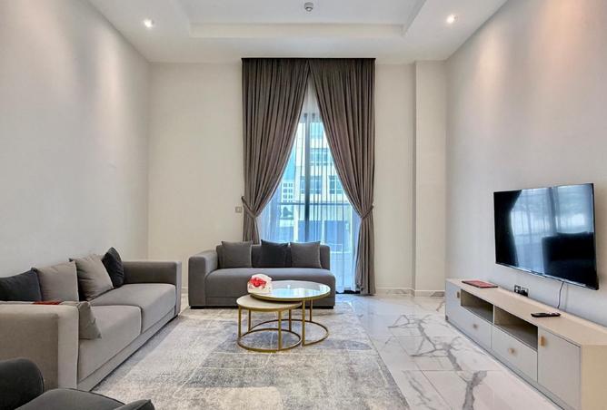 982897 - Property Image 2