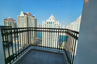 Apartment - 2 Bedrooms - 4 Bathrooms for rent in Floresta Gardens - Floresta Gardens - The Pearl Island - Doha