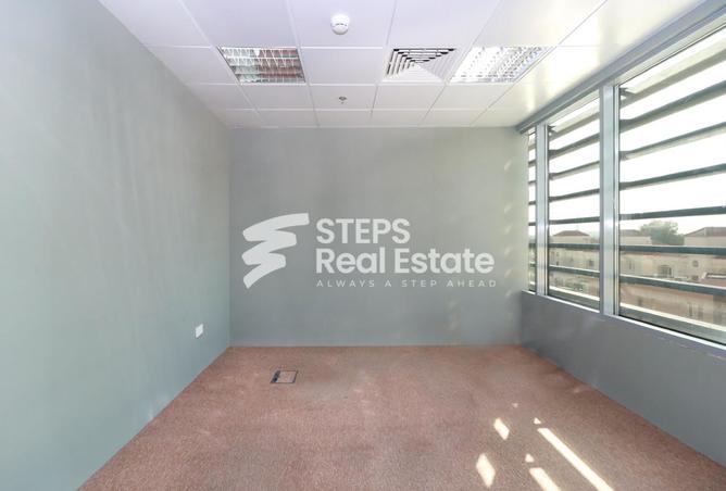 932377 - Property Image 3
