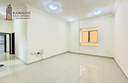 Apartment - 2 Bedrooms - 2 Bathrooms for rent in Al Mansoura - Doha