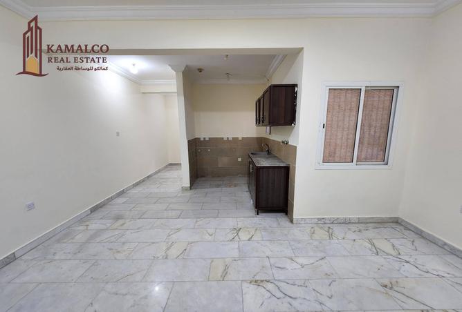 931151 - Property Image 2