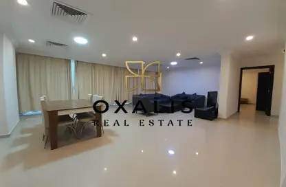 Apartment - 2 Bedrooms - 2 Bathrooms for rent in Fraser Suites - Corniche Road - Doha