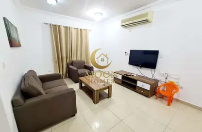 Apartment - 1 Bedroom - 1 Bathroom for rent in Umm Ghwailina Comm - Umm Ghuwalina - Umm Ghuwailina - Doha