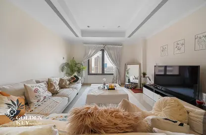 Apartment - 1 Bedroom - 2 Bathrooms for rent in West Porto Drive - Porto Arabia - The Pearl Island - Doha