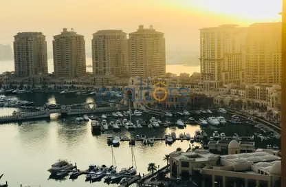 شقة - 2 غرف نوم - 2 حمامات للبيع في طريق بورتو الشرقي - بورتو أرابيا - جزيرة اللؤلؤة - الدوحة