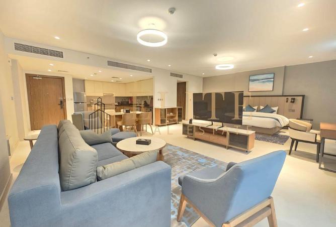 982278 - Property Image 2