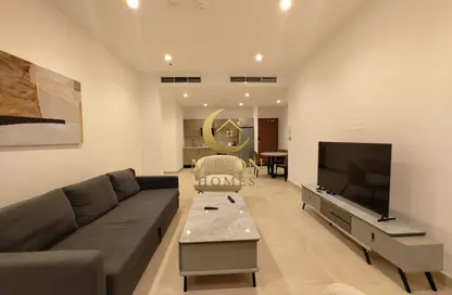 شقة - غرفة نوم - 2 حمامات للايجار في شارع الكورنيش - شارع الكورنيش - الدوحة