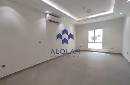 شقة - 3 غرف نوم - 3 حمامات للايجار في شارع النصر - النصر - الدوحة