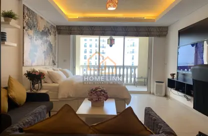 صورة لـ غرفة المعيشة شقة - 1 حمام للبيع في فيفا بحرية - جزيرة اللؤلؤة - الدوحة ، صورة رقم 1