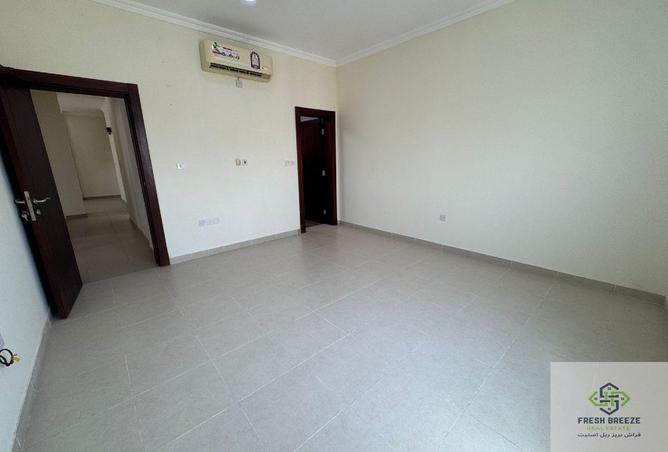 908263 - Property Image 2